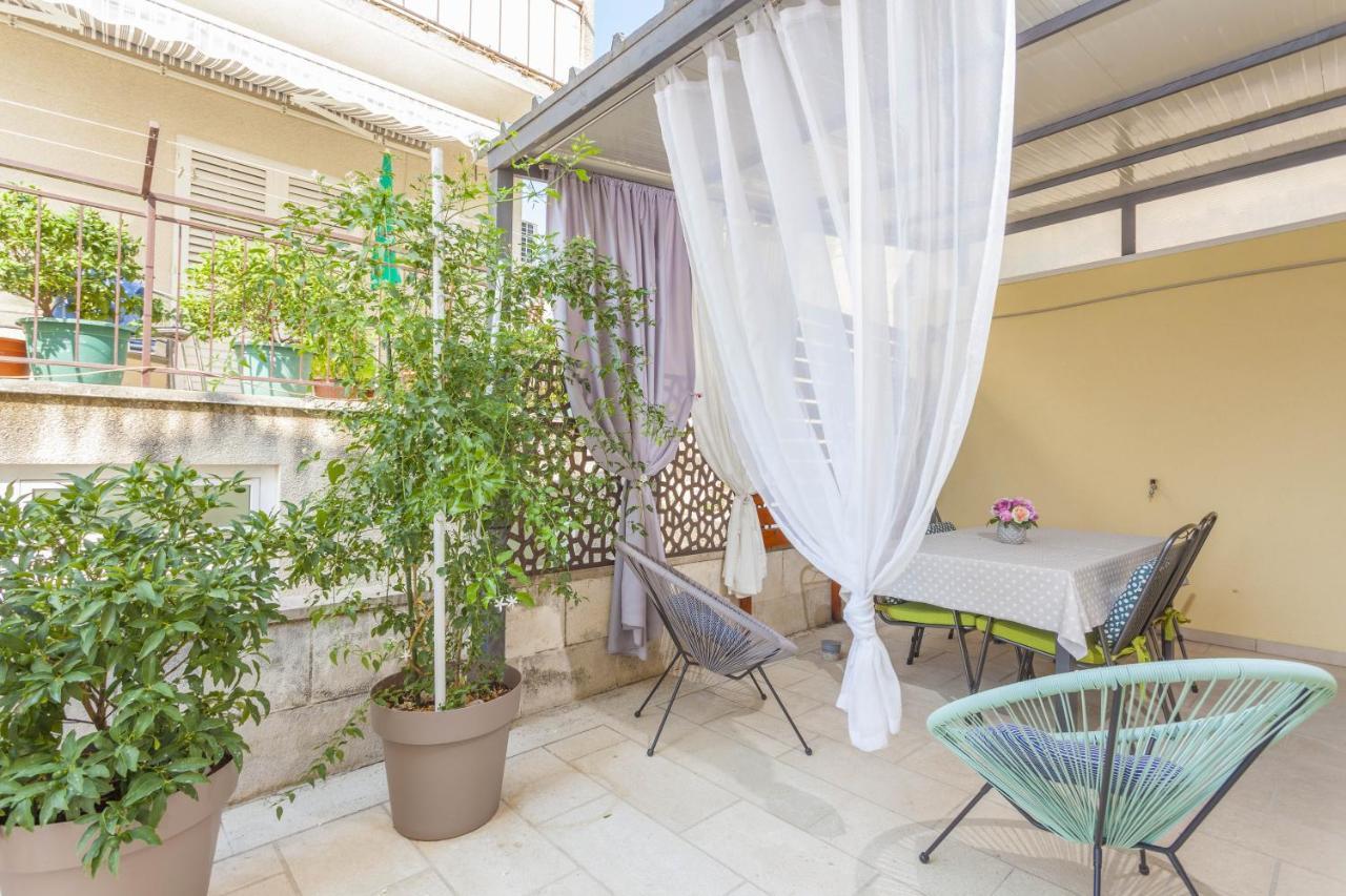 Apartments Maras Макарска Екстериор снимка