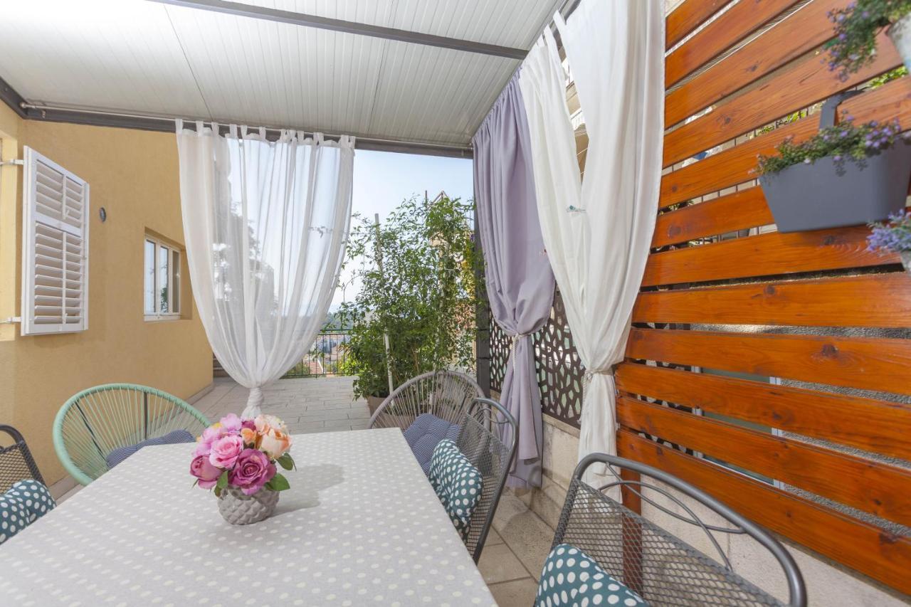 Apartments Maras Макарска Стая снимка