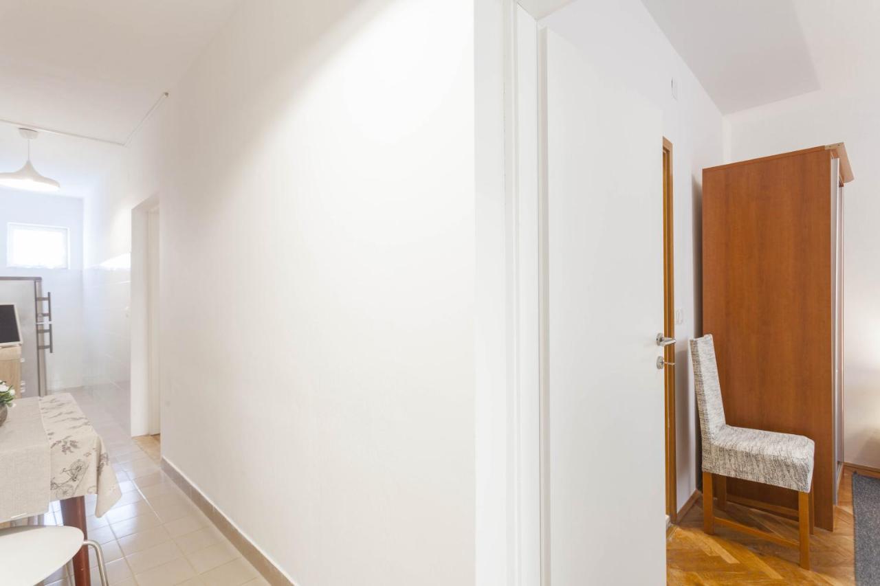 Apartments Maras Макарска Стая снимка