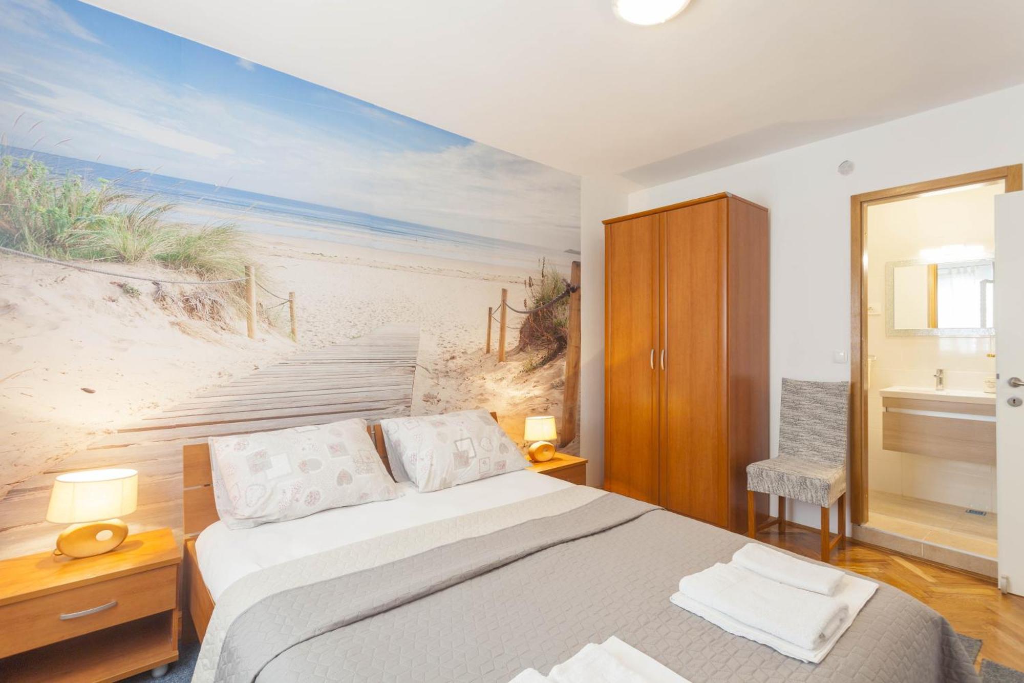 Apartments Maras Макарска Екстериор снимка